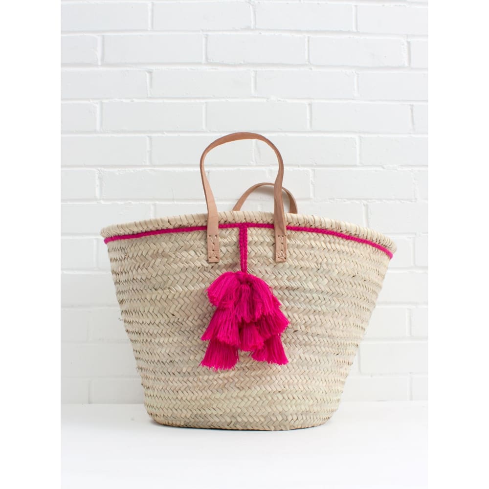 B Moroccan Fiesta Tassel Basket - Natural/Fuschia / 15.6 in x 23.6 in x 12 in - Accessories